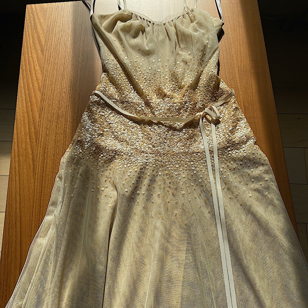 Vera Wang Cocktail Party Wedding or Prom Dress light Gold Orig $499 Price$225